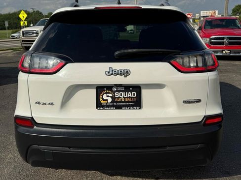 Used 2021 Jeep Cherokee Latitude AWD/4WD image 4