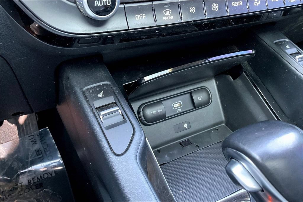 Used 2022 Kia Telluride S FWD image 16