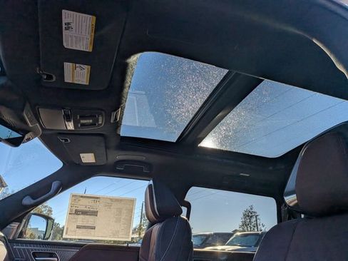 New 2026 INFINITI QX80 Autograph w/ Premium Cargo Package image 21