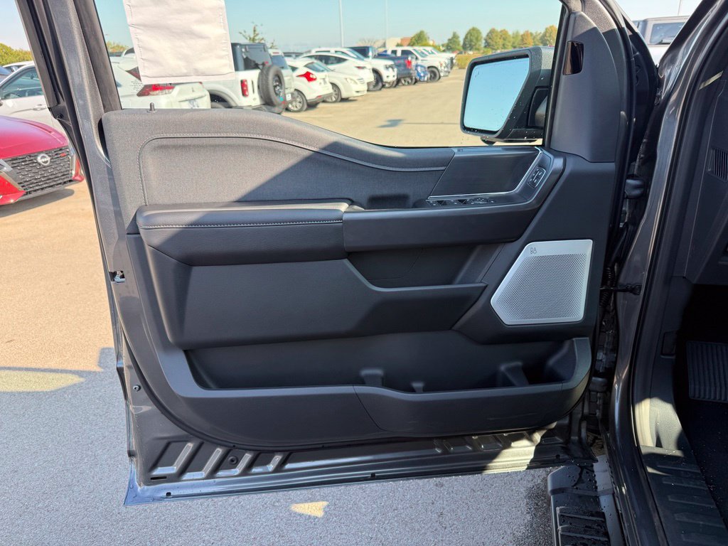 New 2026 Ford F150 Lariat w/ Equipment Group 502A High AWD/4WD image 8