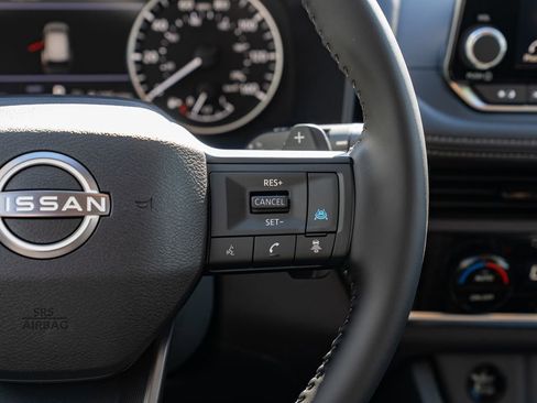 New 2026 Nissan Rogue SV AWD/4WD image 15