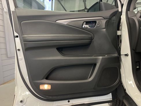 Used 2023 Honda Ridgeline RTL-E image 12