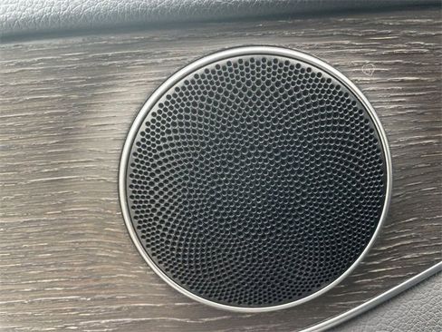 Used 2019 Mercedes-Benz C 300 Sedan image 24