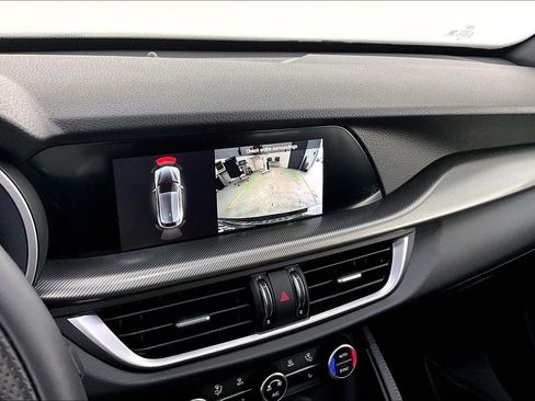 Used 2025 Alfa Romeo Stelvio Sprint w/ Veloce Package image 31