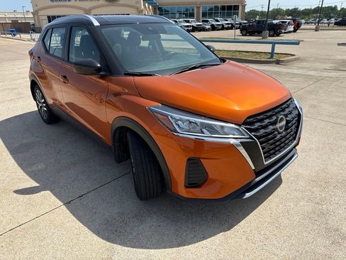 Used 2023 Nissan Kicks SV FWD image 18