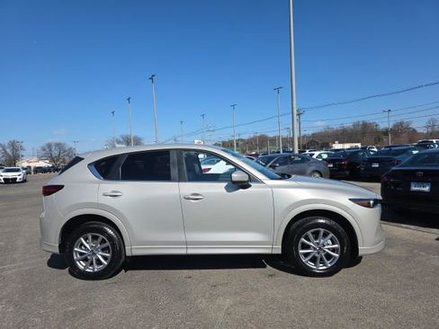 Used 2025 MAZDA CX-5 AWD 2.5 S w/ Preferred Package image 4