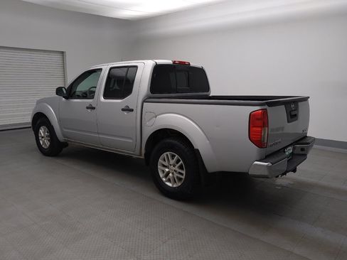 Used 2019 Nissan Frontier SV image 3