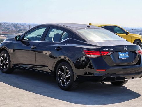 Used 2025 Nissan Sentra SV w/ All-Weather Package image 6