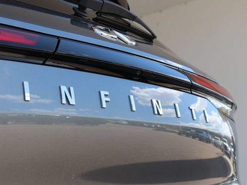 Certified 2025 INFINITI QX60 Luxe w/ Vision Package AWD/4WD image 34
