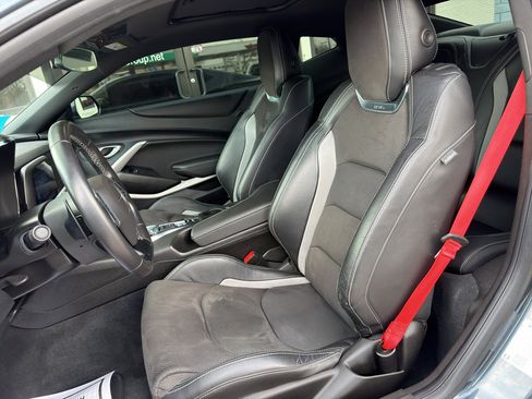 Used 2022 Chevrolet Camaro LT w/ RS Package image 12