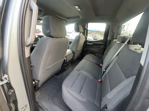 Used 2023 GMC Sierra 1500 SLE image 16