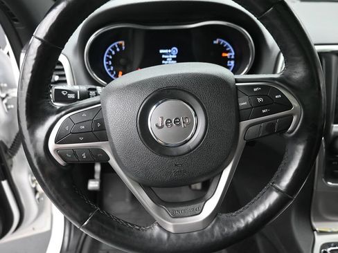 Used 2018 Jeep Grand Cherokee Limited w/ Luxury Group II AWD/4WD image 17