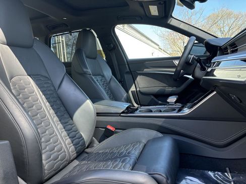 Used 2023 Audi RS 6 AWD/4WD image 31