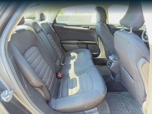 Used 2016 Ford Fusion SE FWD image 20