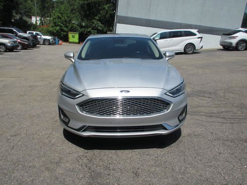 Used 2019 Ford Fusion Energi Titanium FWD image 2