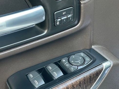 Used 2020 GMC Sierra 3500 Denali w/ Technology Package image 19