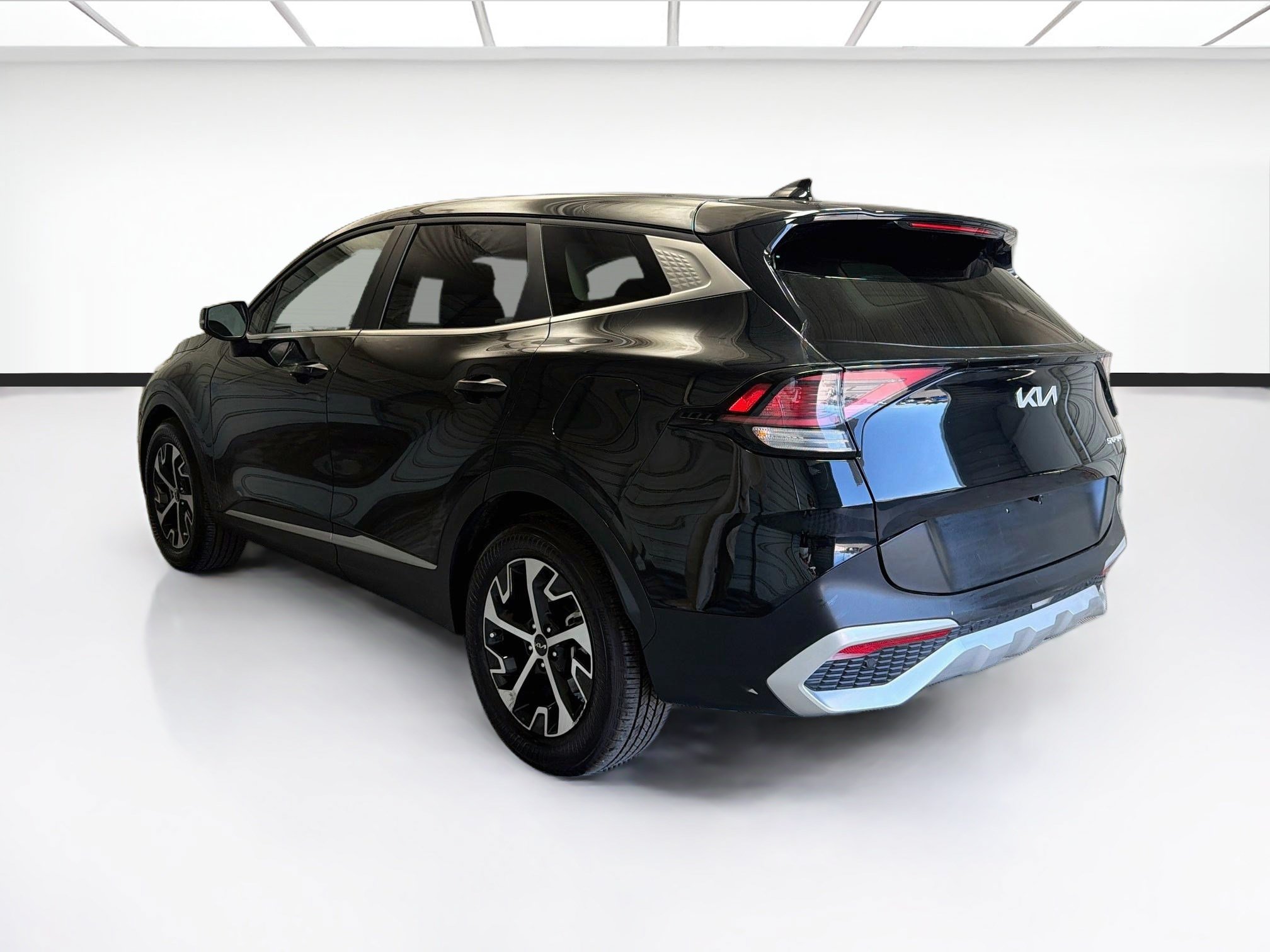 Used 2025 Kia Sportage EX FWD image 6