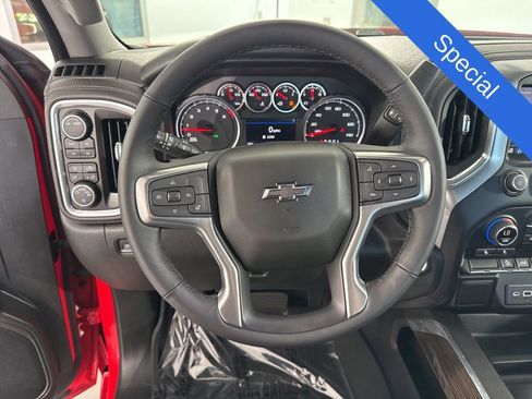 Used 2022 Chevrolet Silverado 1500 LT Trail Boss w/ Bed Protection Package image 25