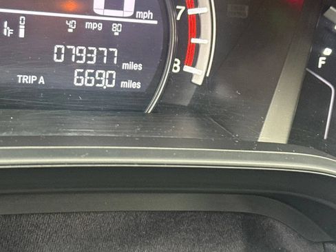 Used 2018 Honda CR-V LX image 17