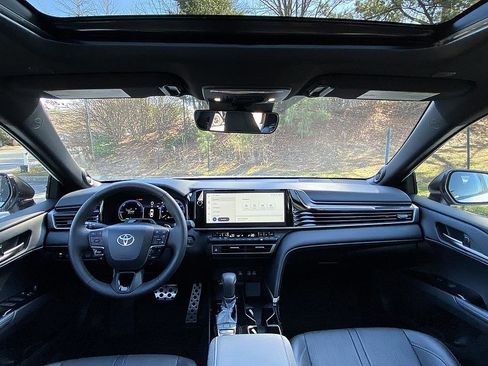 Certified 2025 Toyota Camry XSE image 17