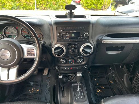 Used 2014 Jeep Wrangler Unlimited Sport AWD/4WD image 33
