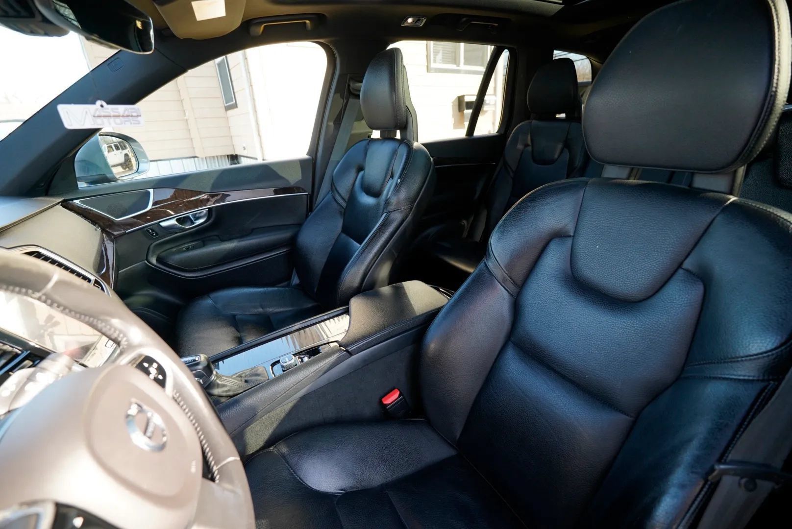 Used 2016 Volvo XC90 T6 Momentum w/ Momentum Plus Package AWD/4WD image 34