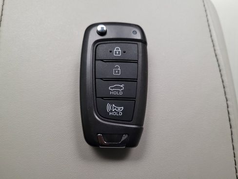 Used 2023 Hyundai Sonata SE FWD image 32