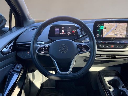 Used 2022 Volkswagen ID.4 Pro image 5