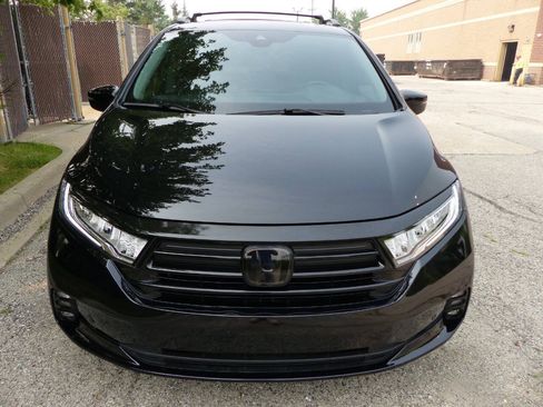 Used 2024 Honda Odyssey Elite image 14