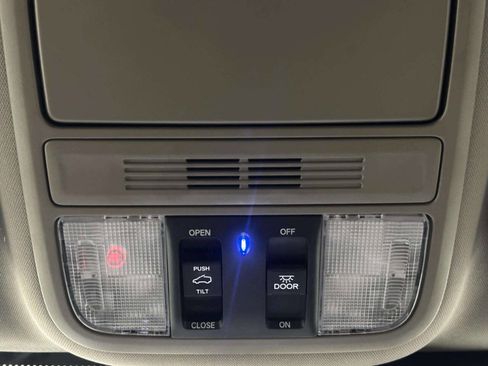 Used 2019 Honda Odyssey EX-L image 30