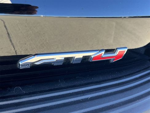 Used 2024 GMC Yukon AT4 w/ AT4 Premium Plus Package image 6