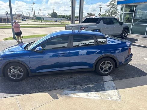 Used 2024 Kia Forte LXS FWD image 4