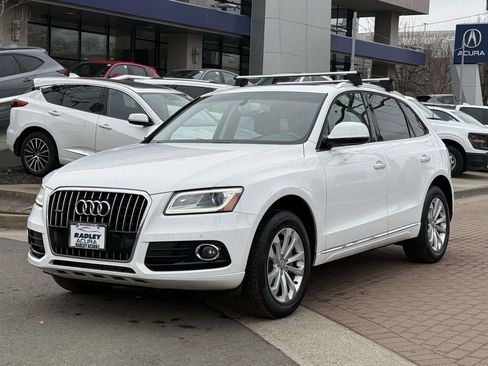 Used 2016 Audi Q5 2.0T Premium Plus w/ Technology Package image 3