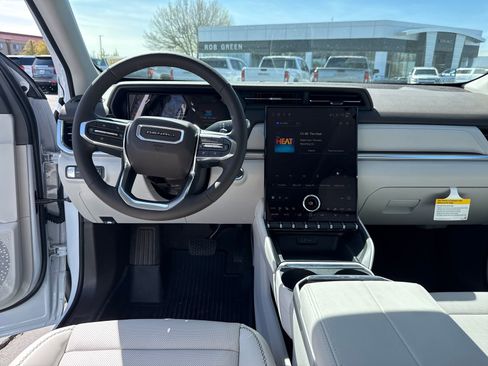 New 2026 GMC Terrain Denali w/ LPO, Floor Liner Package image 11