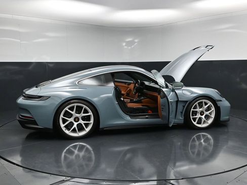 Certified 2024 Porsche 911 GT3 RS RWD image 31