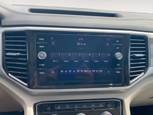 Used 2019 Volkswagen Atlas SEL FWD image 24