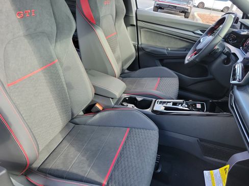 New 2026 Volkswagen GTI SE image 6