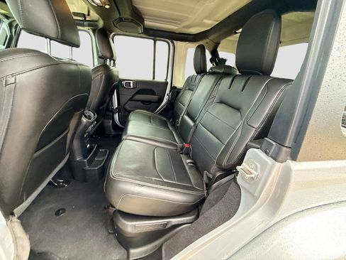 Used 2023 Jeep Wrangler Unlimited Sahara w/ Cold Weather Group AWD/4WD image 27