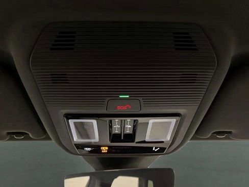 Used 2024 Audi Q4 e-tron Premium w/ Convenience Package image 59