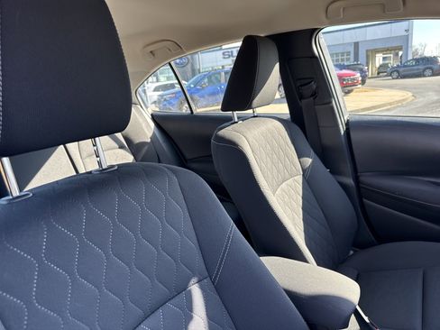 Used 2024 Toyota Corolla LE image 9