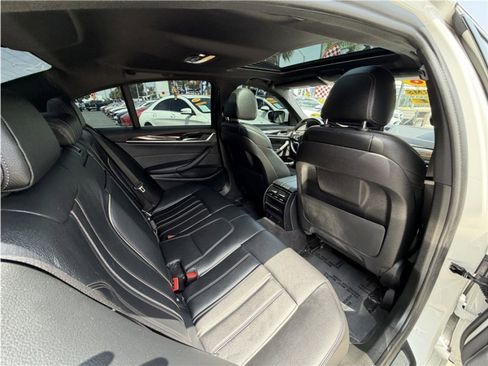 Used 2018 BMW 540i RWD image 27