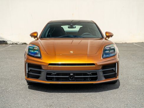 Certified 2025 Porsche Panamera 4 AWD/4WD image 6