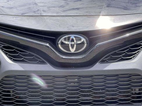 Used 2024 Toyota Camry SE w/ Convenience Package FWD image 6