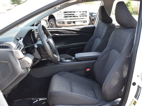 Used 2025 Toyota Camry LE FWD image 29