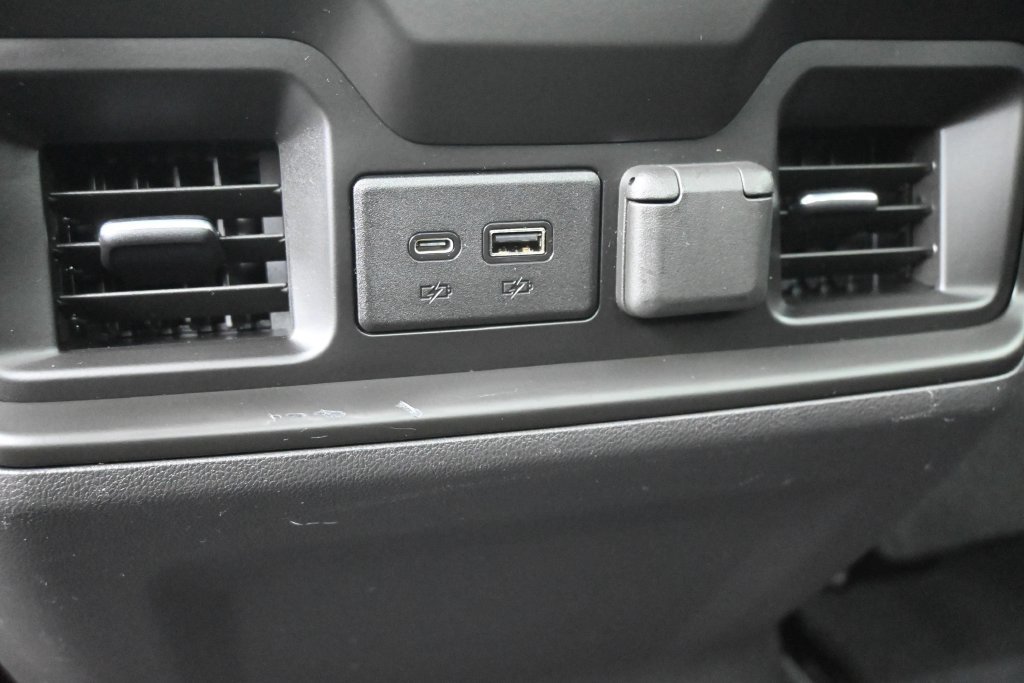 Used 2020 Chevrolet Silverado 1500 RST AWD/4WD image 17