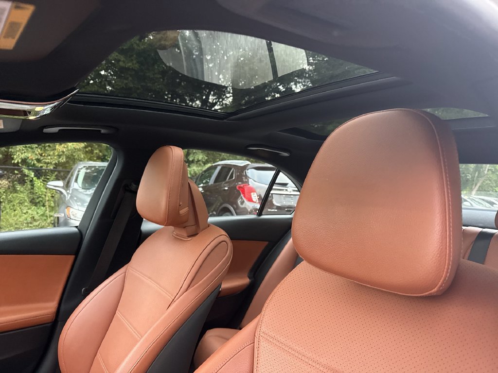 Used 2022 Mercedes-Benz C 300 4MATIC Sedan image 16
