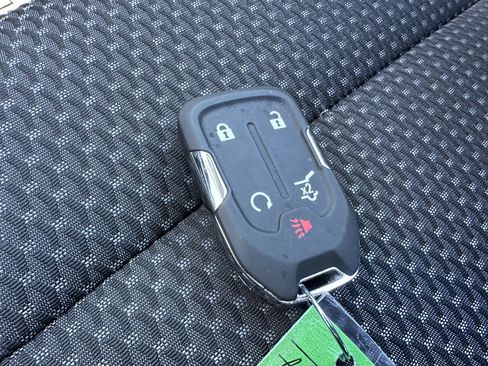 Used 2023 GMC Acadia SLE w/ Driver Convenience Package image 22