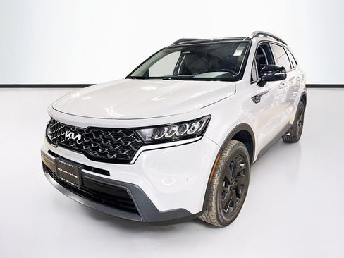 Used 2023 Kia Sorento S w/ Panoramic Sunroof Package AWD/4WD image 3