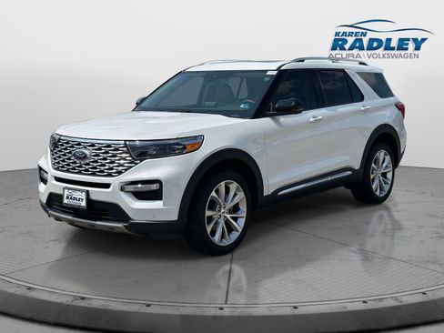 Used 2023 Ford Explorer Platinum w/ Technology Package AWD/4WD image 5