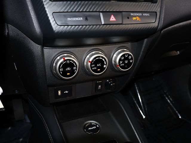Used 2025 Mitsubishi Outlander Sport ES AWD/4WD image 19